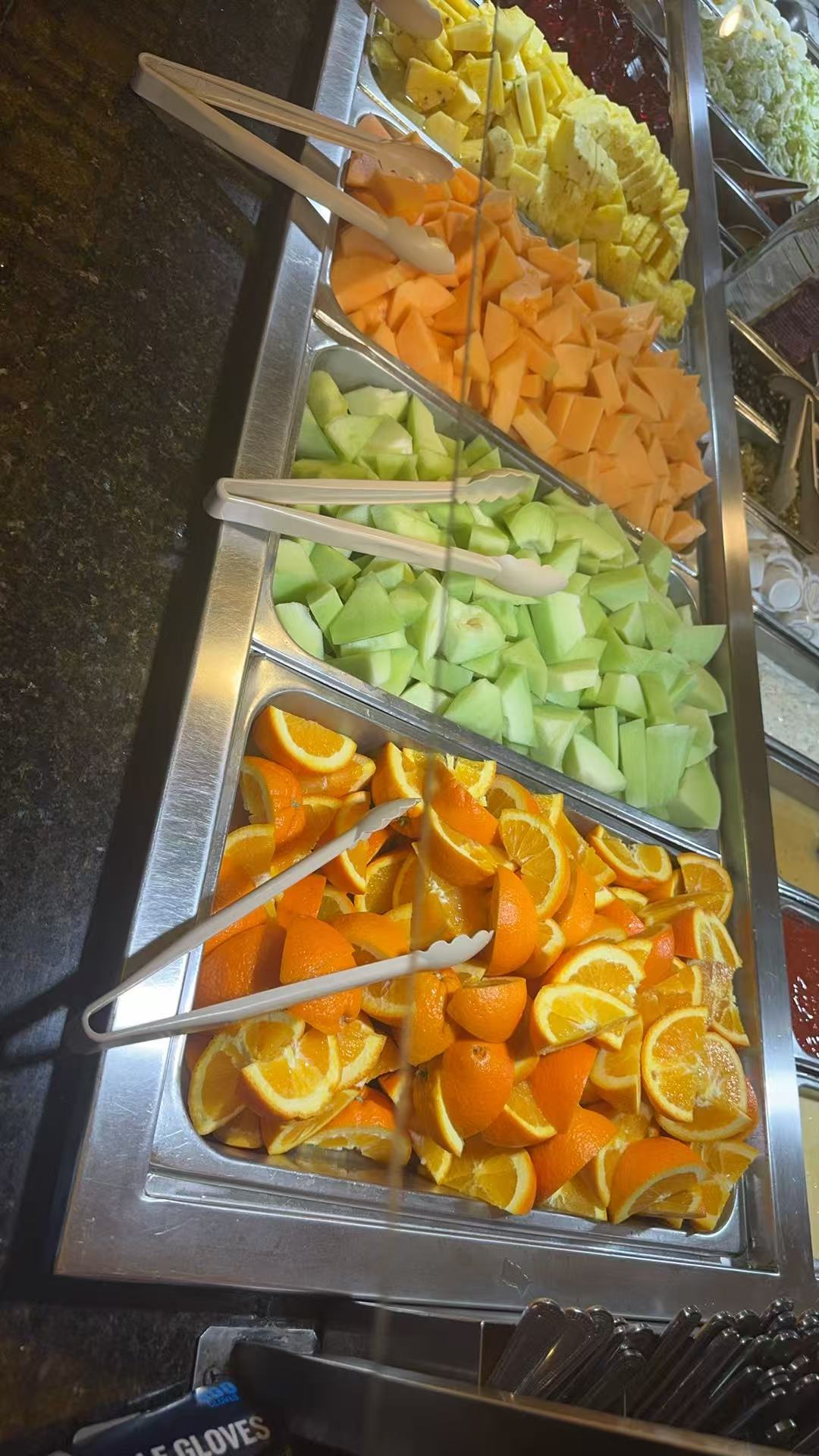Sakura Hibachi Buffet buffet dining at Jacksonville FL - fresh fruit selection