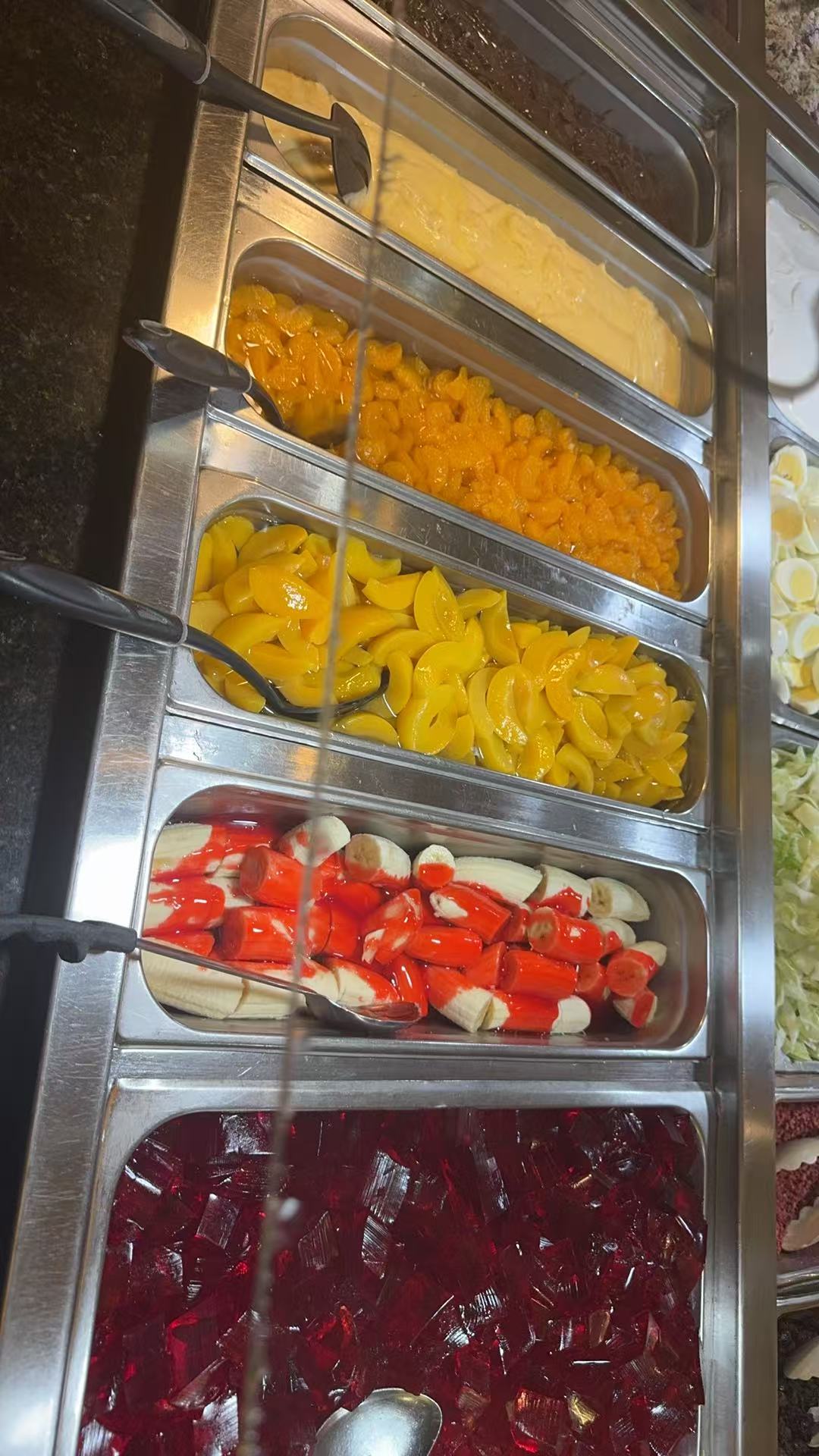 Sakura Hibachi Buffet buffet dining at Jacksonville FL - fresh fruit selection