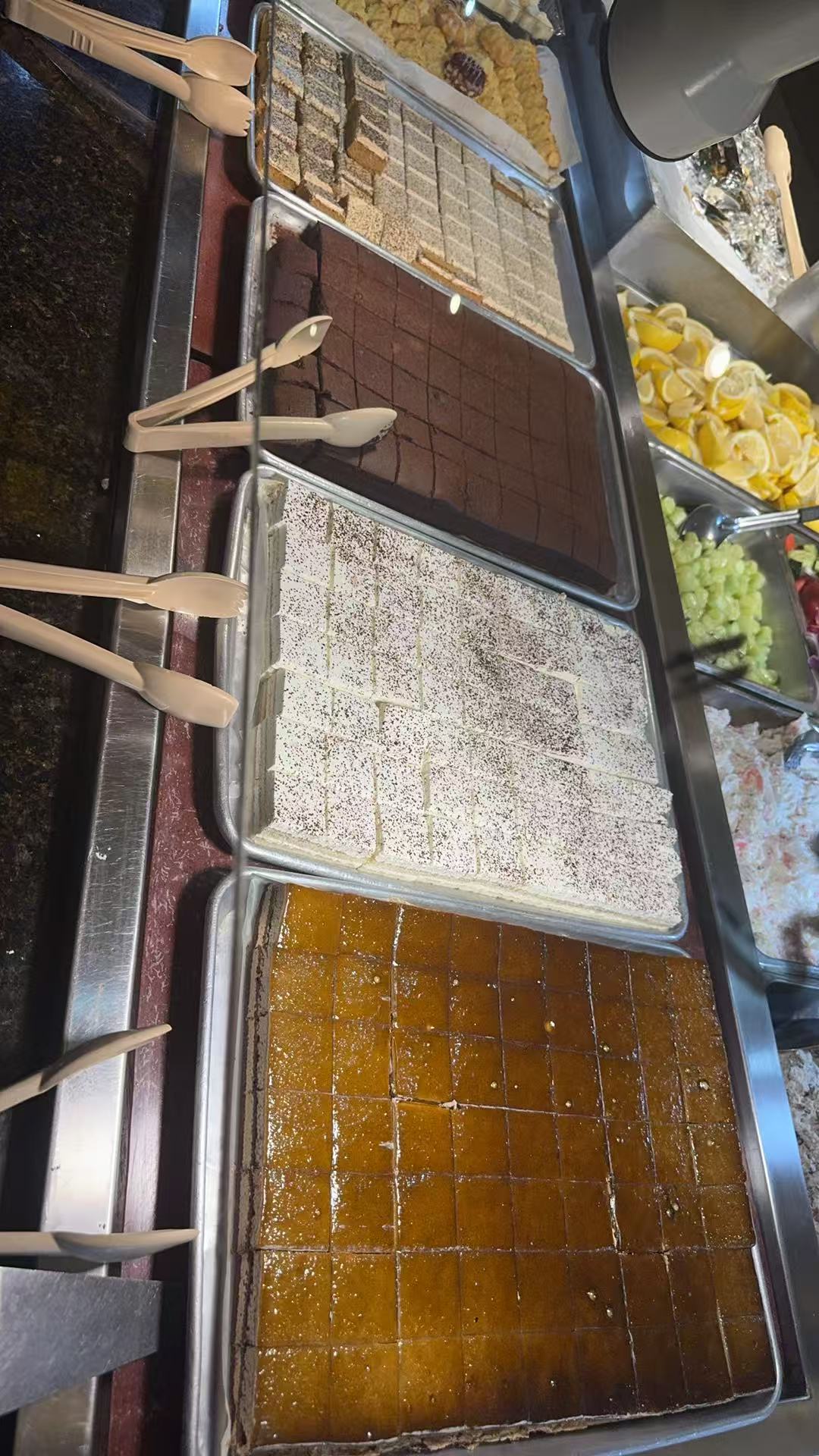 Sakura Hibachi Buffet buffet dining at Jacksonville FL - fresh fruit selection